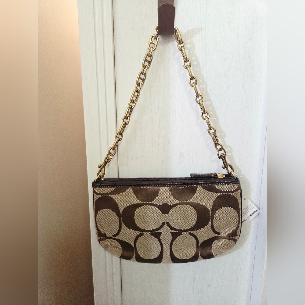 Coach Brown Signature Bag with Gold Chain - Picture 2 of 11